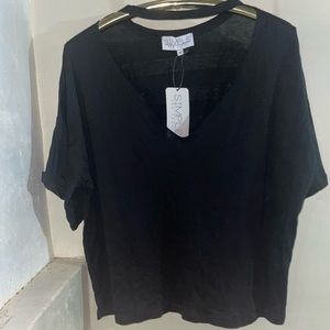 Black V-cut top
